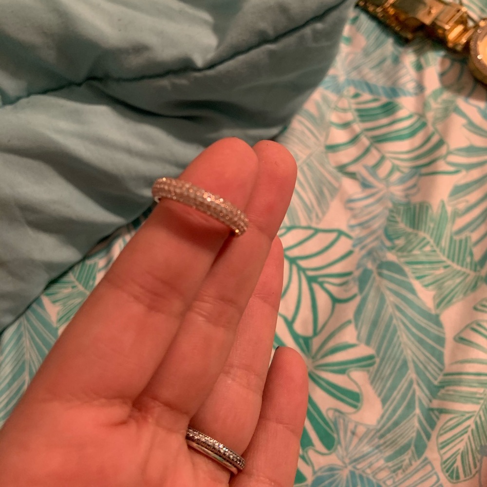 Ring - Picture 2 of 4
